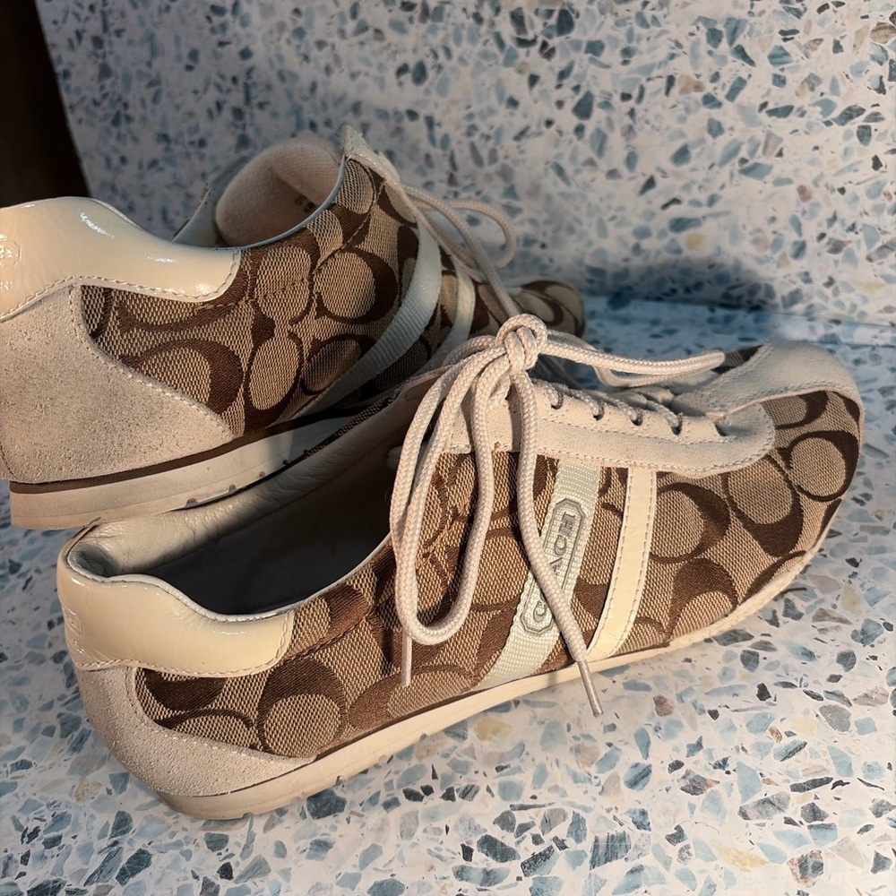 Coach Katelyn Signature Canvas Sneakers Tan Brown Lace Up Size 8.5 - Picture 5 of 7